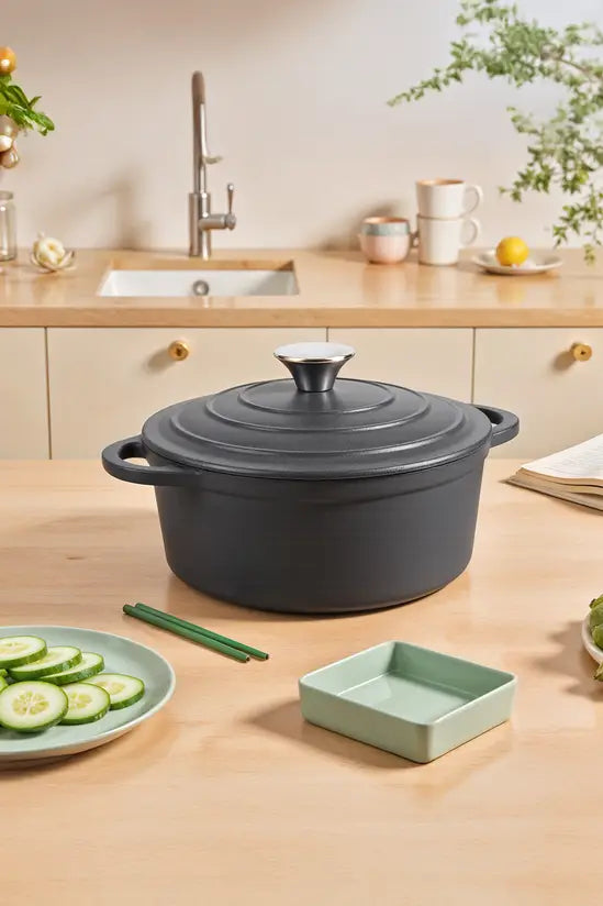Enamelled Cast Iron Dutch Oven, 2L/5L/6L, Airtight Lid, Non-Stick Interior, Oven Safe Up to 250℃(500℉), Gas/Electric/Induction Compatible